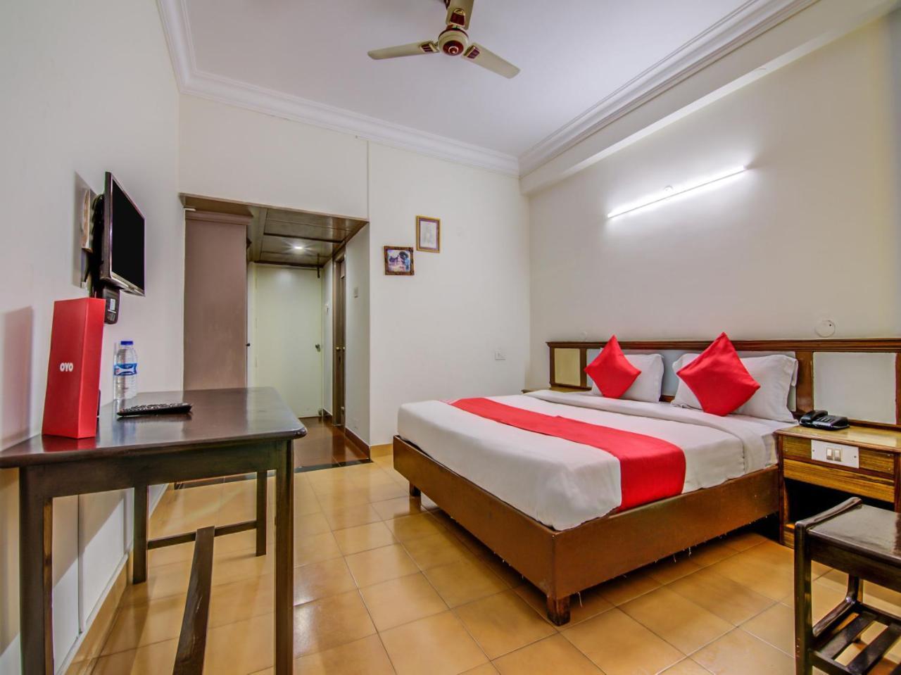 Hotel Golden Gates Bangalore Luaran gambar