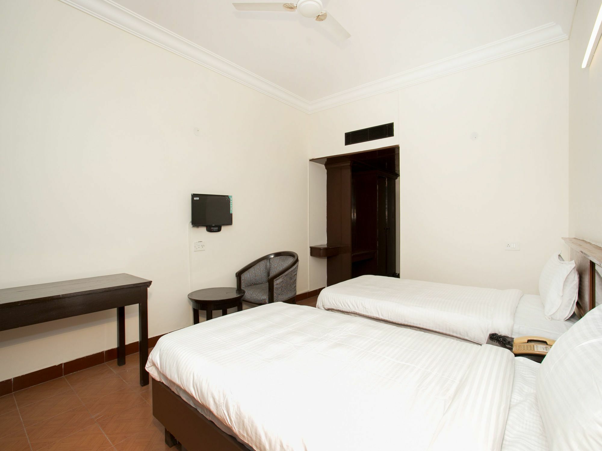 Hotel Golden Gates Bangalore Luaran gambar